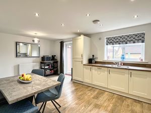 Photo 8- click for photo gallery